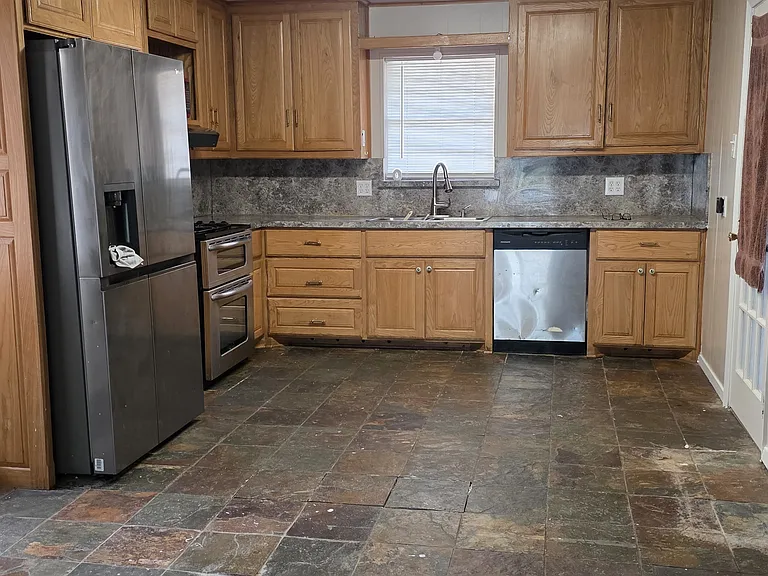 401 S Judd St — Photo 21