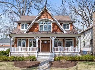 1148 Isabella St, Wilmette, IL
