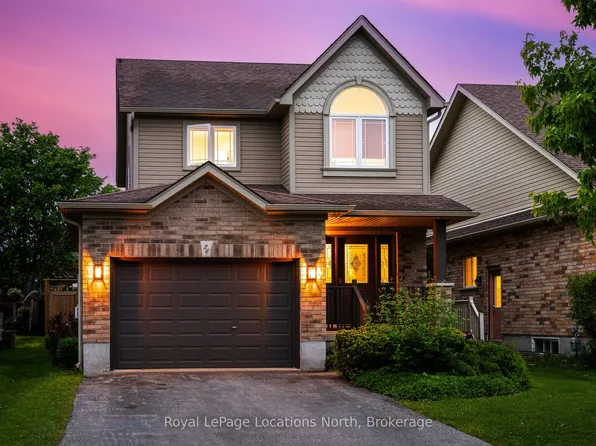 26 Davis St, Collingwood, ON L9Y 0C8