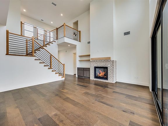 5th image of 288 Smoke Tree Cir