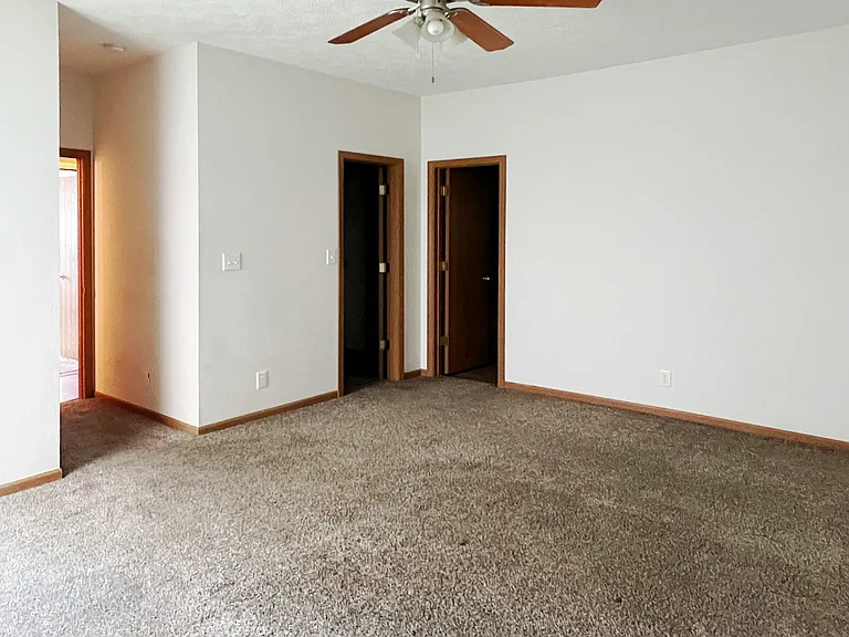 2331 Maxwell Dr — Photo 8