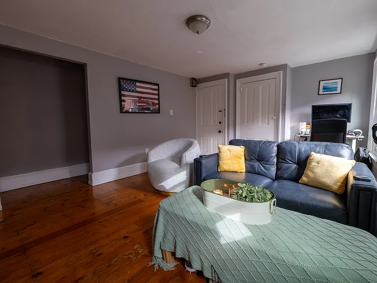 125 E Washington St #2 — Photo 9