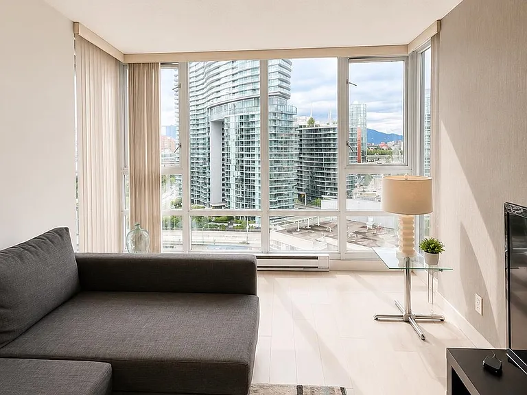 1033 Marinaside Cres #1802 — Photo 3
