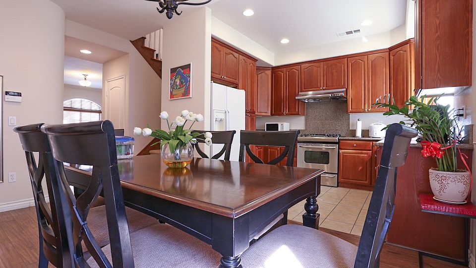 1st image of 5529 Sultana Ave
