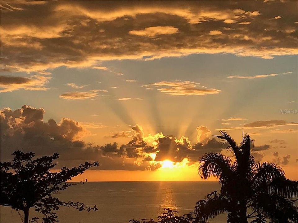 1st image of 413 Int Camino Martillo Bo Puntas