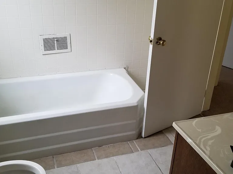 818 Gaston Ave — Photo 10