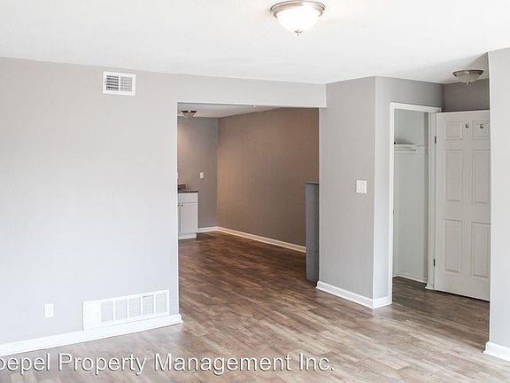 4th image of 116 W 38th St APT 3