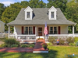 318 Bull Run Dr, Hopewell, VA 23860
