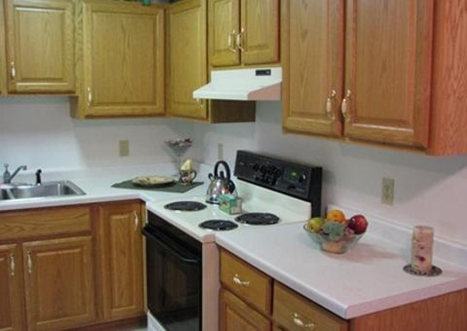 2nd image of 100 Southview Dr #11C