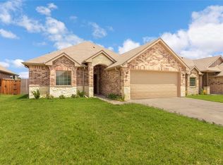 8515 Larry Ct, Greenville, TX 75402