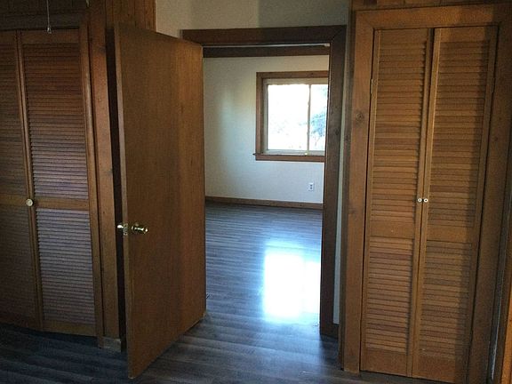 4th image of 4837 Woodland Hills Blvd