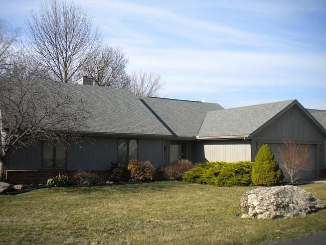 1st image of 250 N Crest Dr