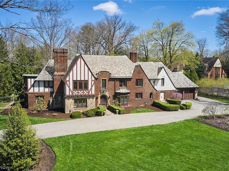 1st image of 69 E Fairlawn Blvd