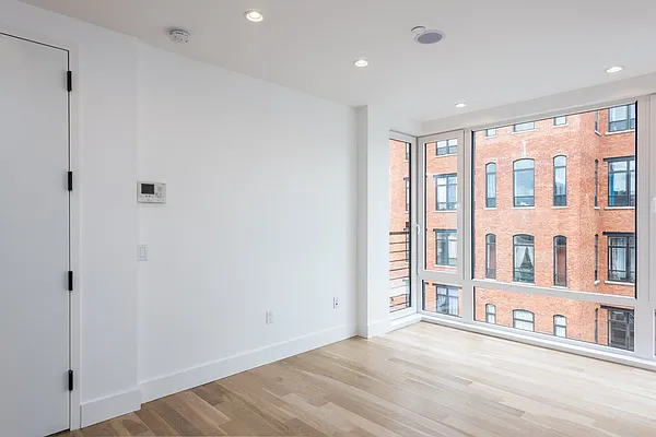 Rented by Nooklyn NYC LLC | media 32