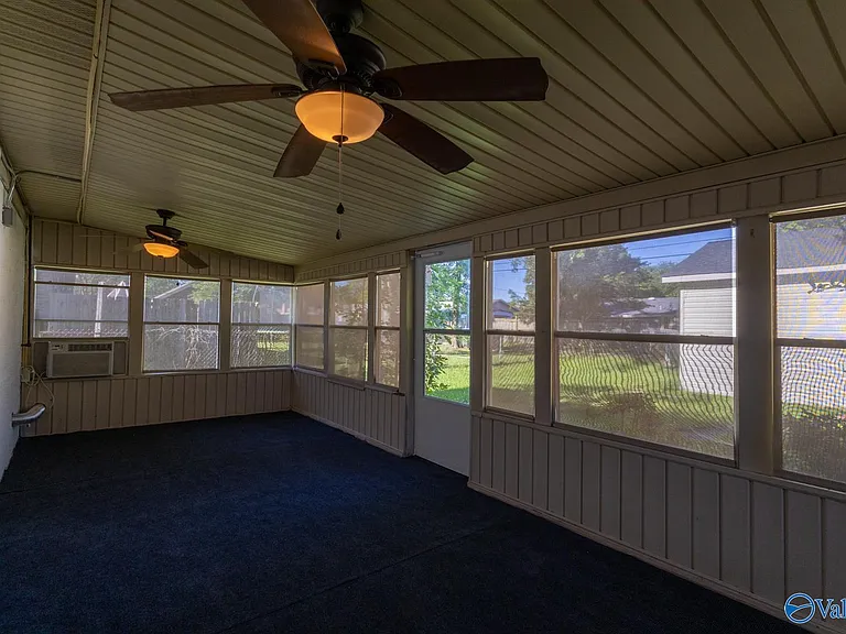 1220 Kathy Ln SW — Photo 16
