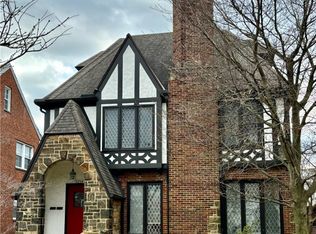 19234 Winslow Rd, Shaker Heights, OH 44122