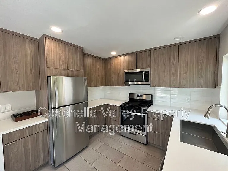 835 S Nueva Vista Dr — Photo 26