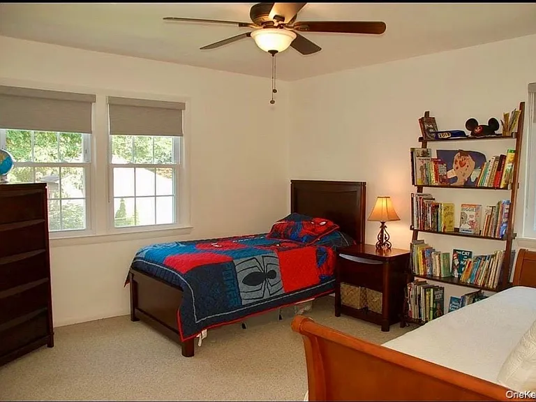 18 Coralyn Ave — Photo 5