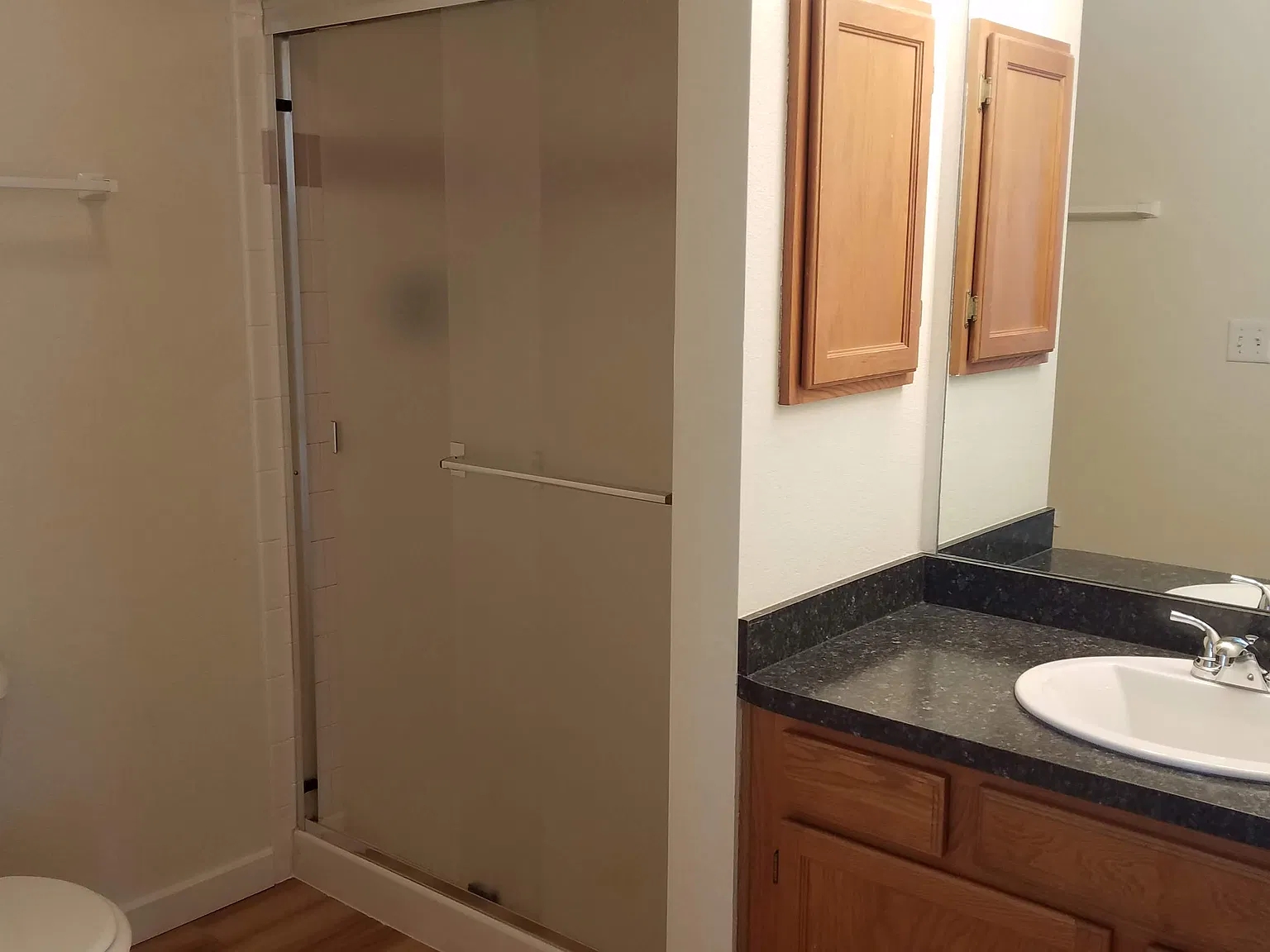 2 bed, 857 sqft, $2,200 — Photo 2