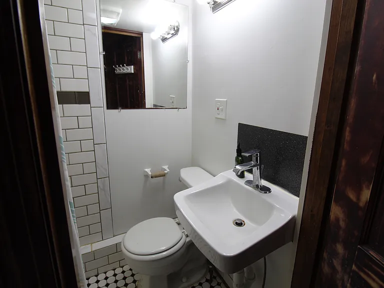 7 Seagrave Rd #U1 — Photo 5