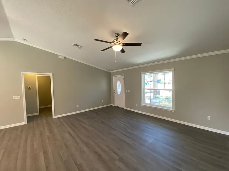 10 Hemlock Circle Ct — Photo 8
