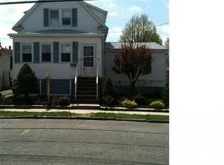 41 Jeannette St, Carteret, NJ 07008