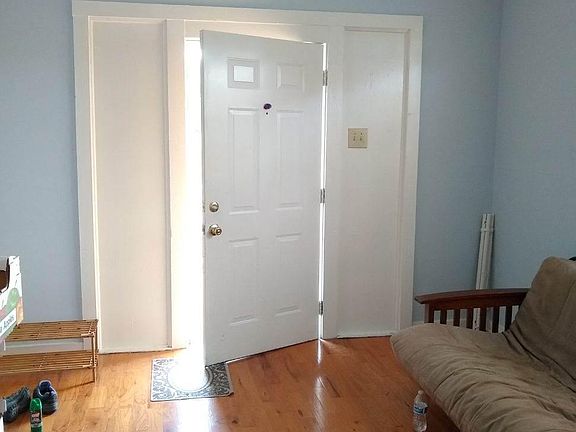3rd image of 8721 Plum St