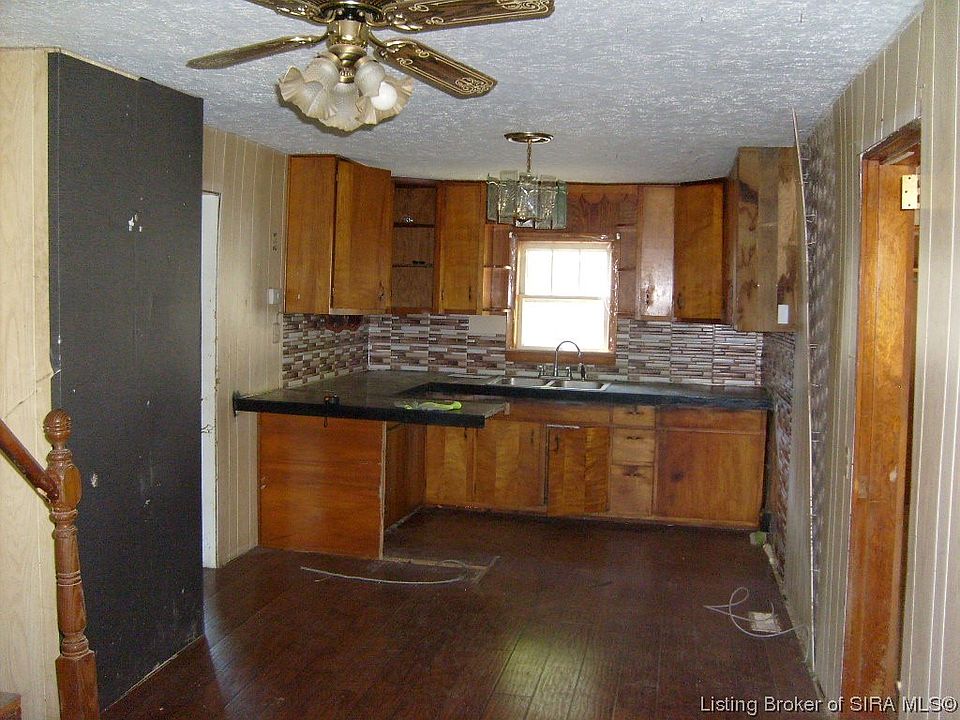 2602 Old State Road, Henryville, IN 47126 Zillow