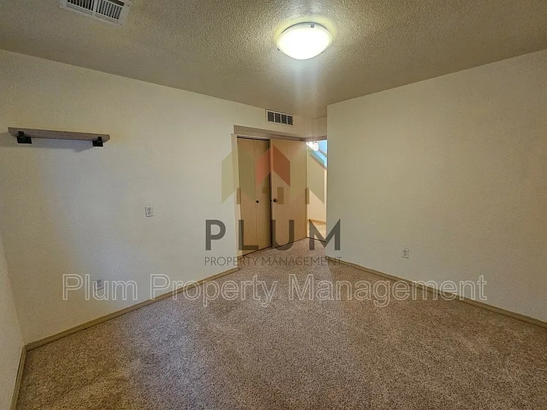 917 Discovery Way — Photo 26