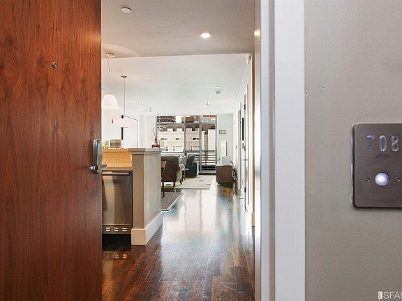 2nd image of 818 Van Ness Ave #708