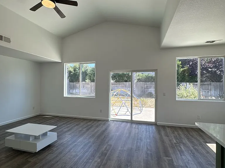 2020 Golden Way — Photo 6