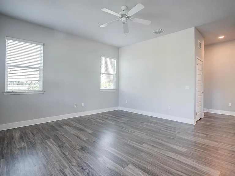 Viridian Reserve Apartments — Photo 34