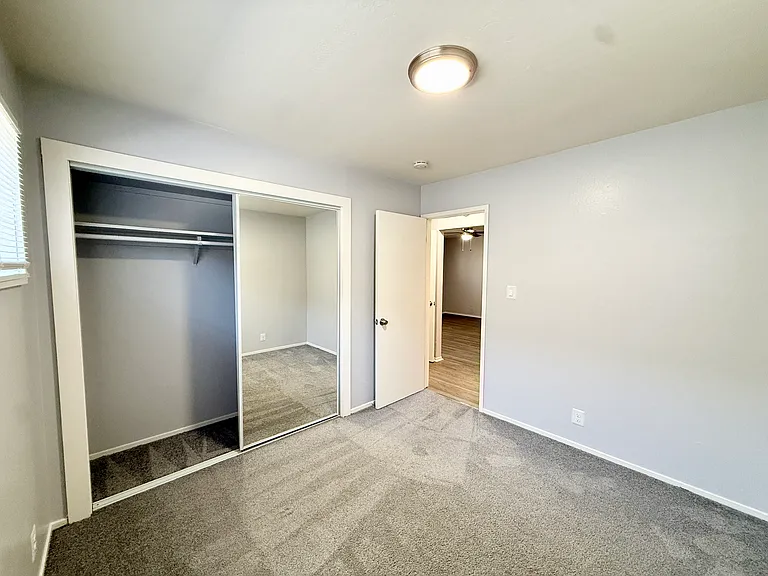 475 Alcatraz Ave #8 — Photo 7