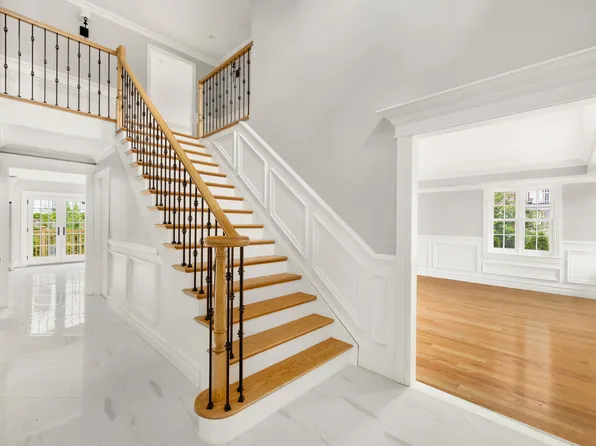 233-25 38th Drive image 2 of 24