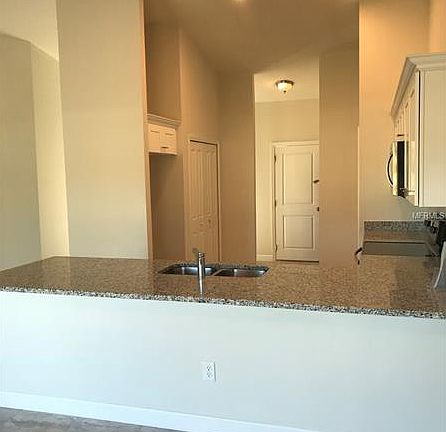 5th image of 133 Aurelia Ct
