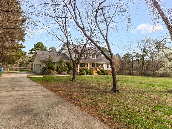 3rd image of 5315 Winterset Dr