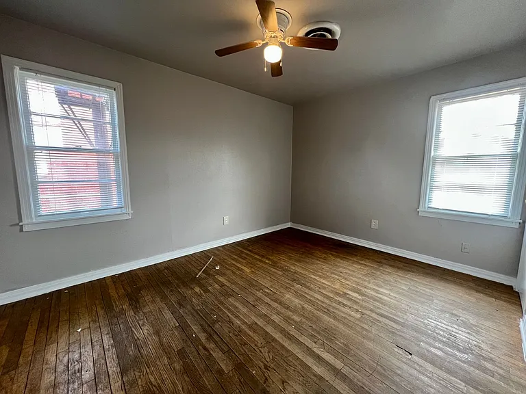 3007 Harvard St — Photo 5