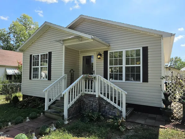 1018 W 2nd Street, West Plains, MO 65775