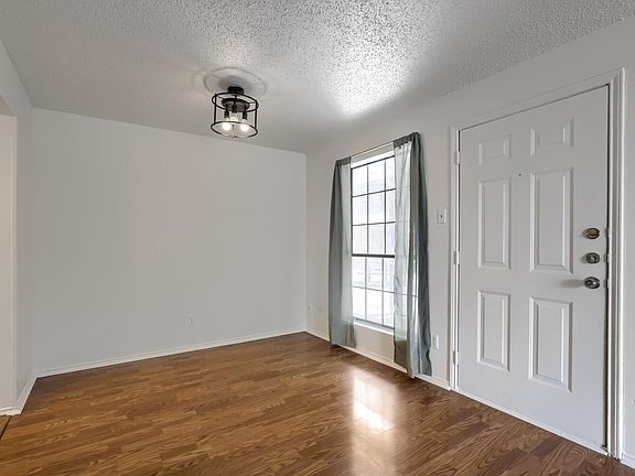 3rd image of 2401 Leon St APT 100