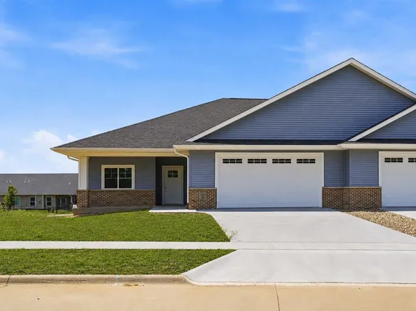 215B Timberline Ter, Kalona, IA 52247