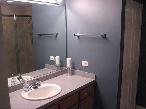 4th image of 1111 Burlington Ave