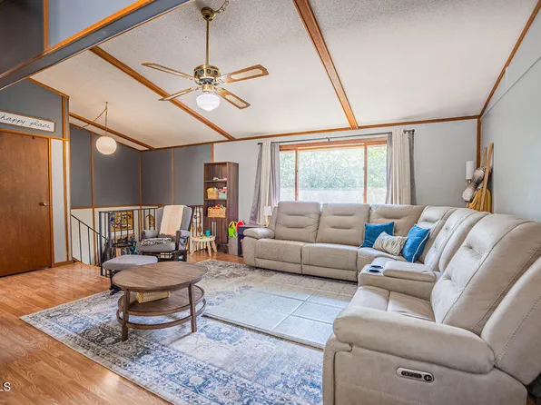 1311 E Avenue C, Bismarck, ND 58501