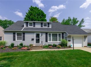 5153 Longton Rd, Lyndhurst, OH 44124