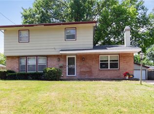 3834 Hillcrest Dr, Des Moines, IA 50310