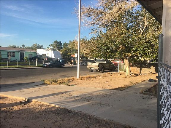 2nd image of 3354 Pioneer Ave
