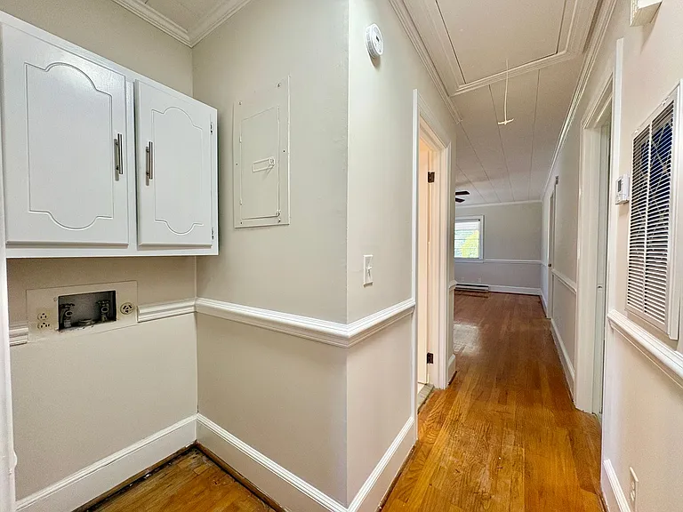 102 N Clarendon Dr — Photo 18