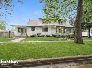 3671 Jackson St, Lansing, IL 60438