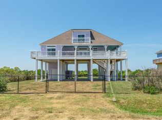 379 Atkinson St, Crystal Beach, TX 77650