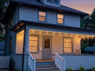 124 E Sunnyside Ave, Libertyville, IL 60048