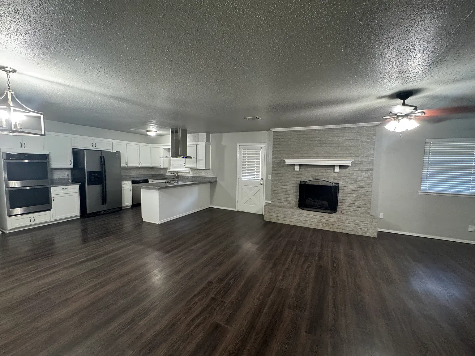 3 bed, 1236 sqft, $1,495 — Photo 2